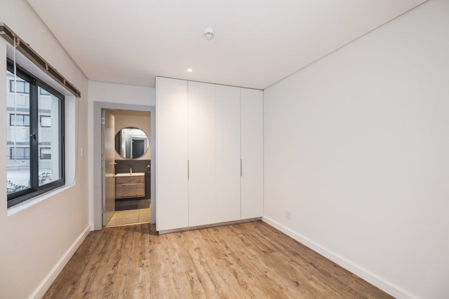1 Bedroom Property for Sale in Sea Point Western Cape